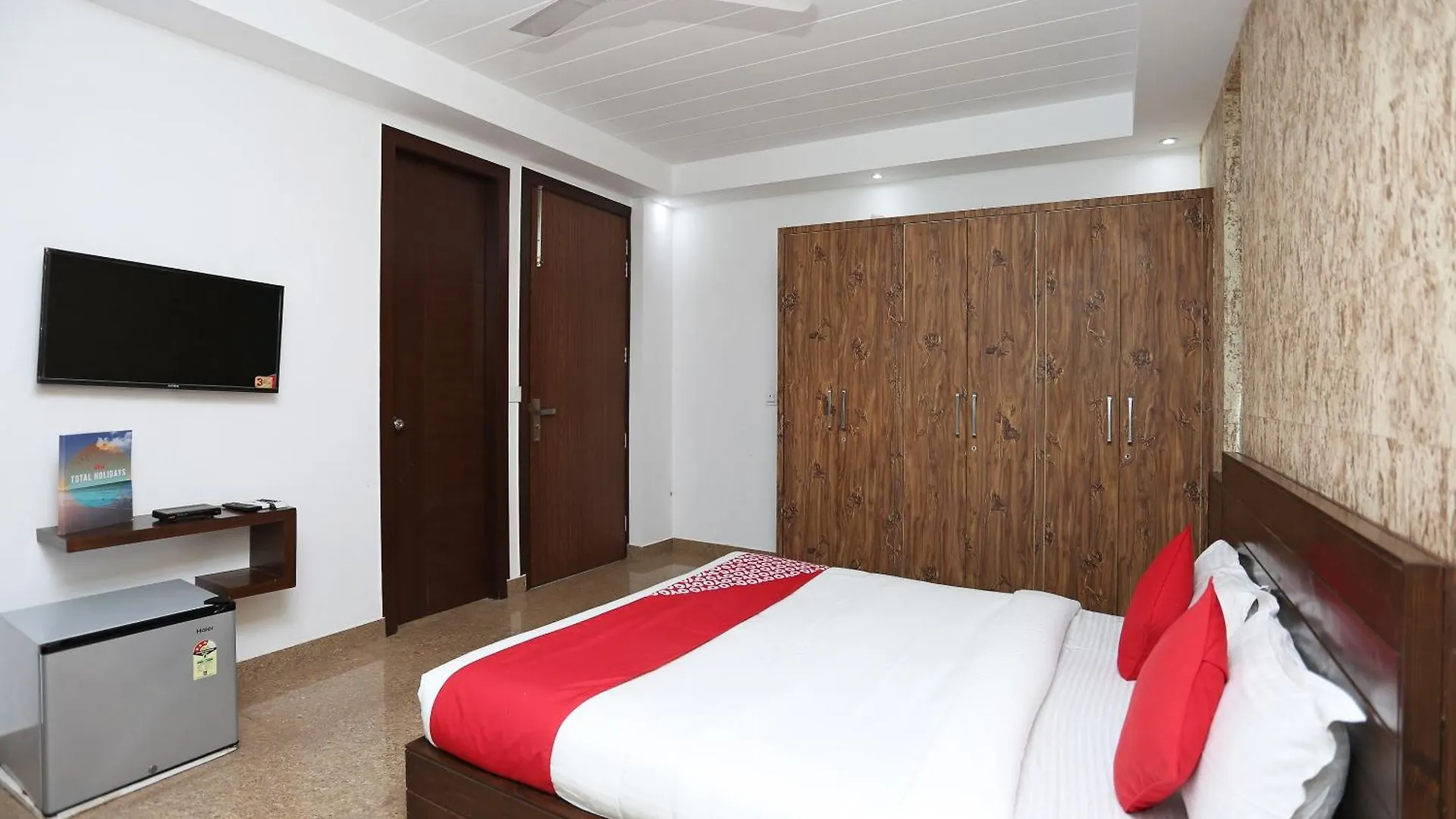Hotel O Park In Gurgaon