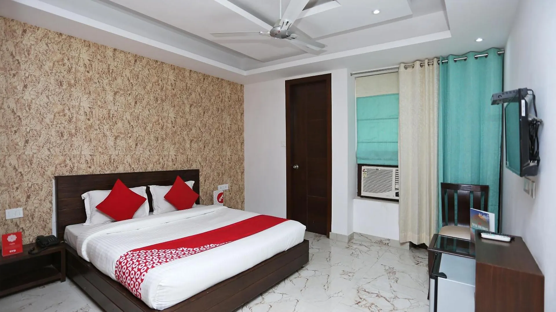 Hotel O Park In Gurgaon