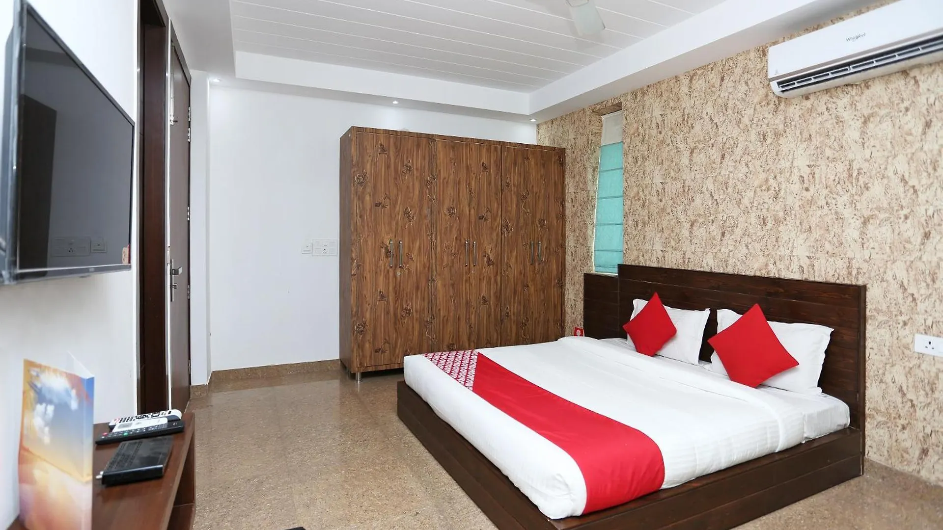 Hotel O Park In Gurgaon