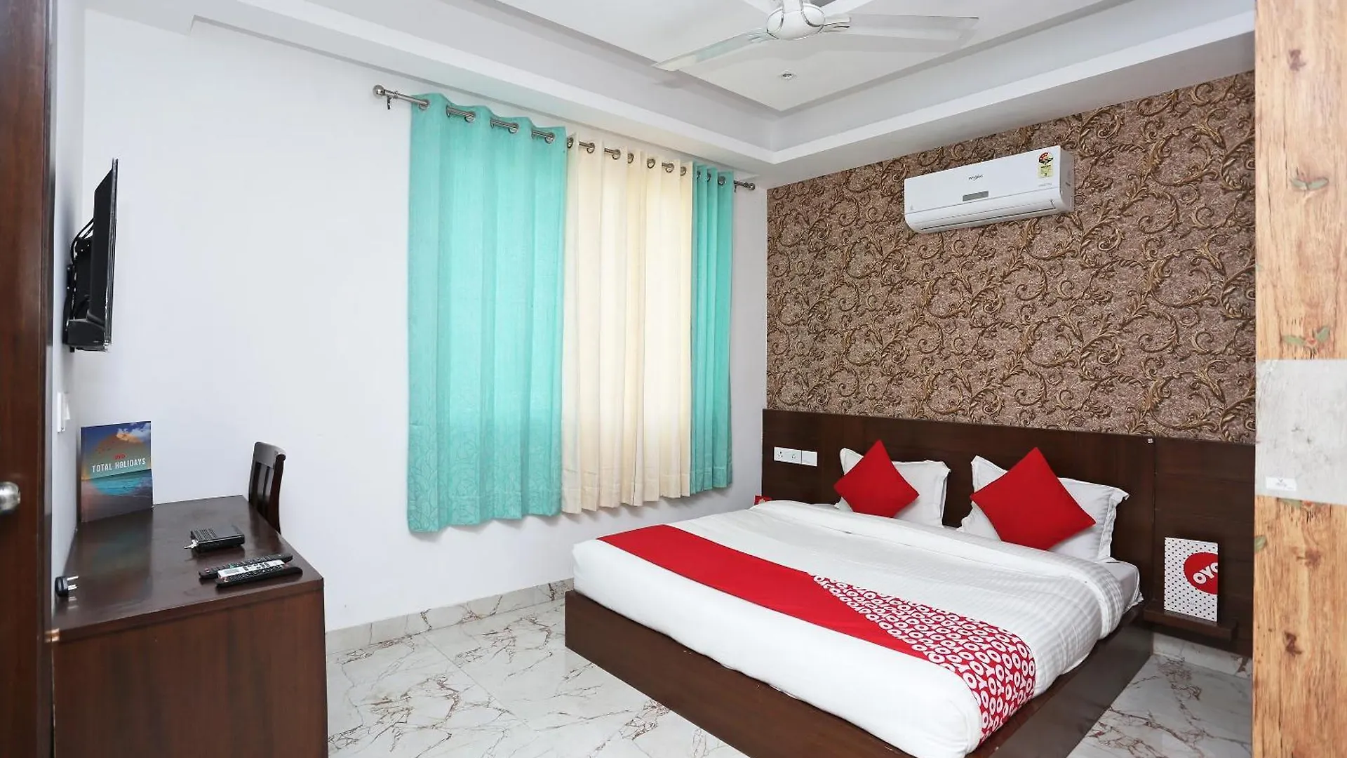 ***  Hotel O Park In Gurgaon India